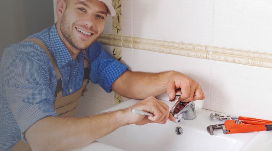 Faucet cartridge replacement in Bosworth, MO